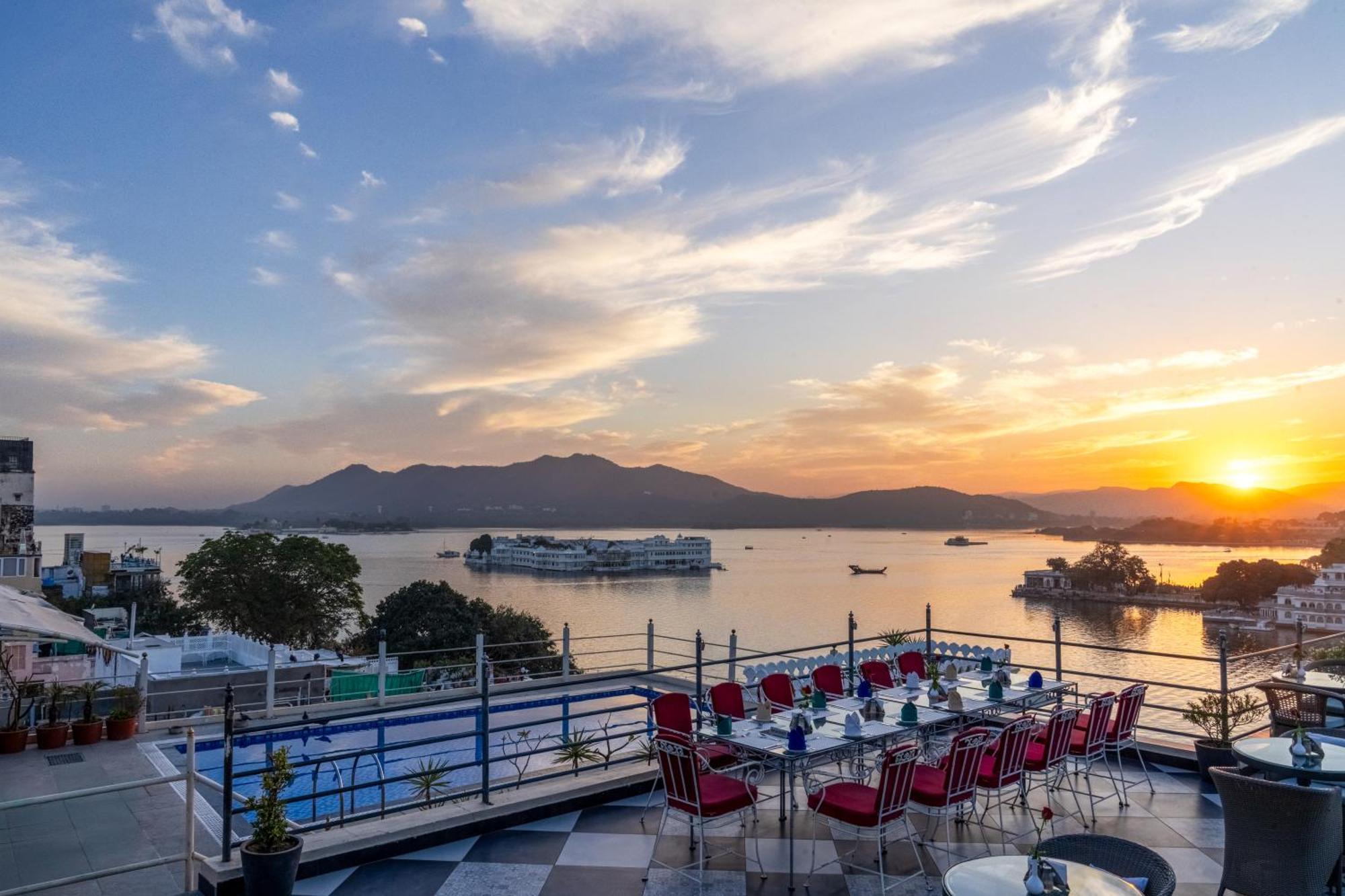 Udaigarh - Udaipur Hotel Exterior photo