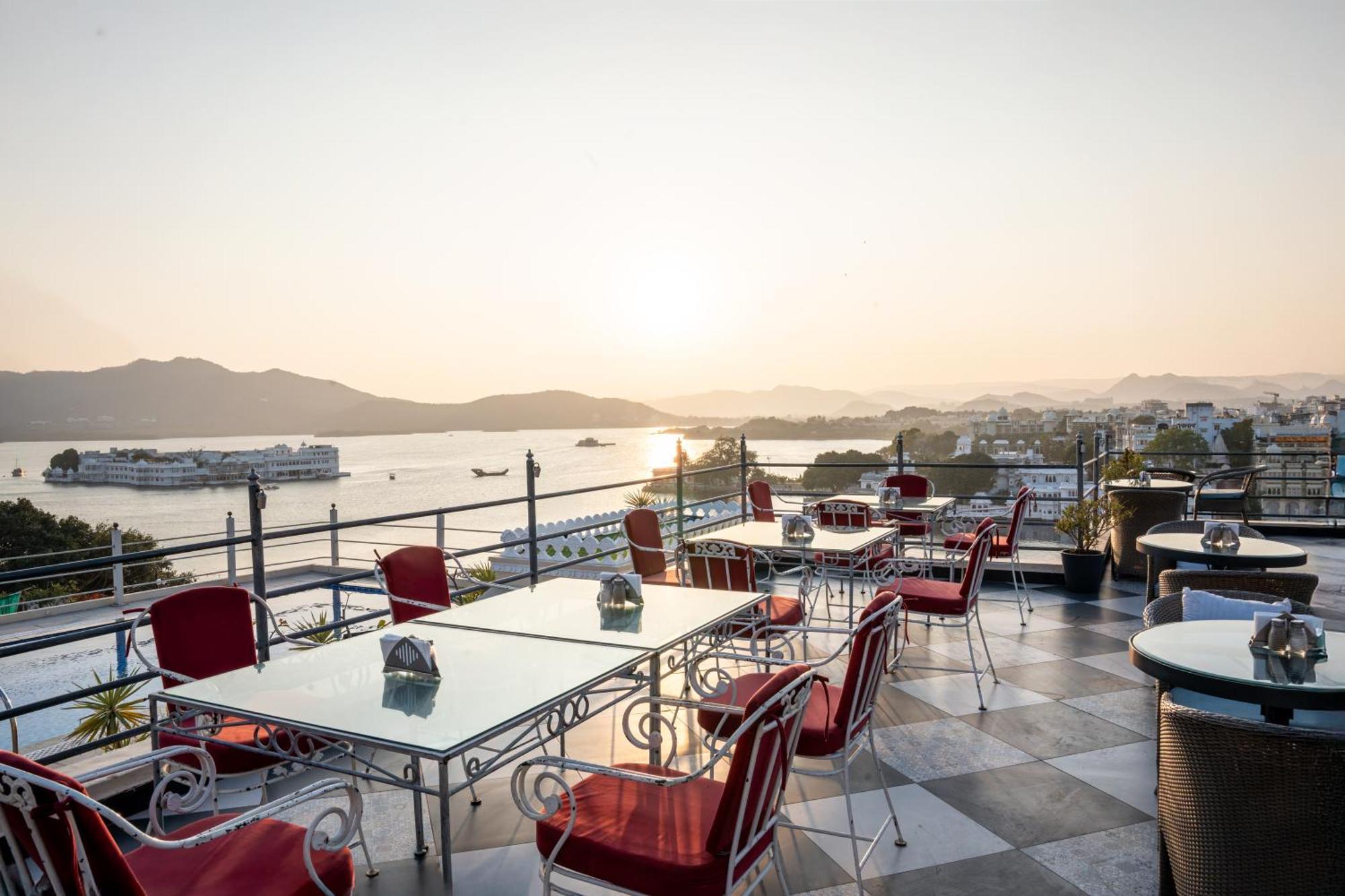 Udaigarh - Udaipur Hotel Exterior photo