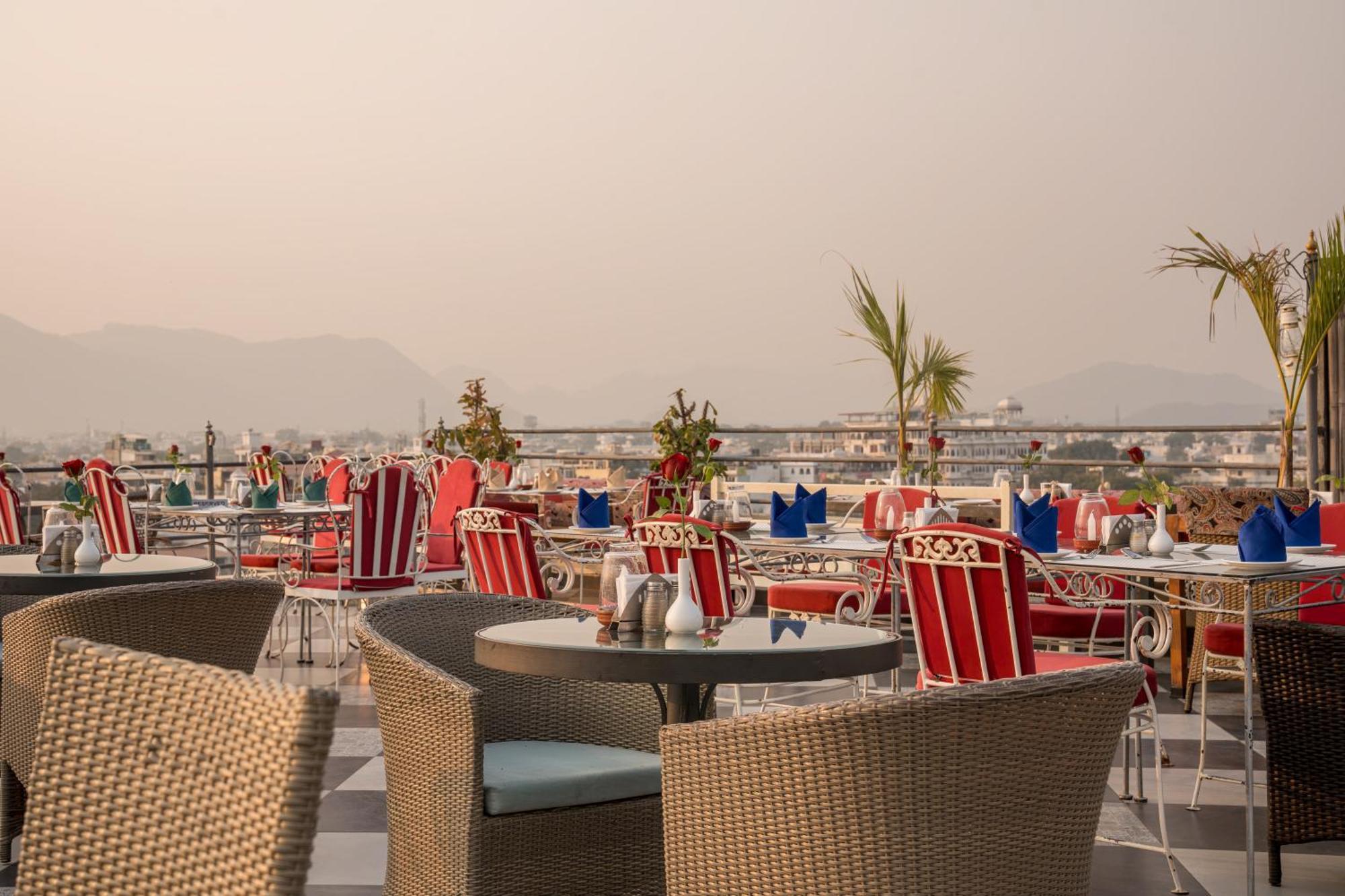 Udaigarh - Udaipur Hotel Exterior photo