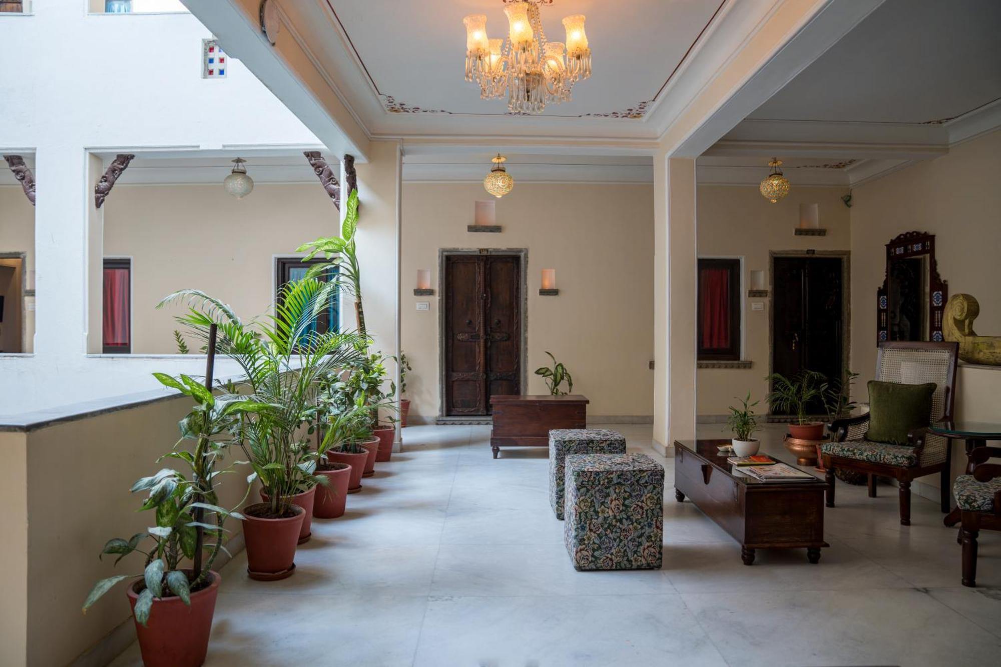 Udaigarh - Udaipur Hotel Exterior photo