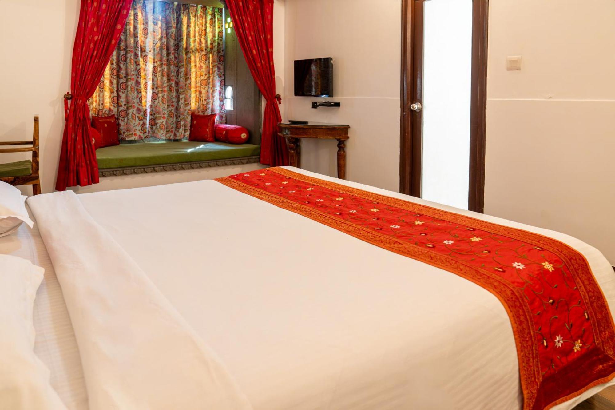 Udaigarh - Udaipur Hotel Exterior photo